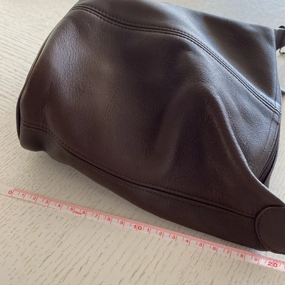 ⬇️ SPECIAL PRICE DROP ⬇️ Vintage COACH - Leather Handbag - Picture 9 of 11